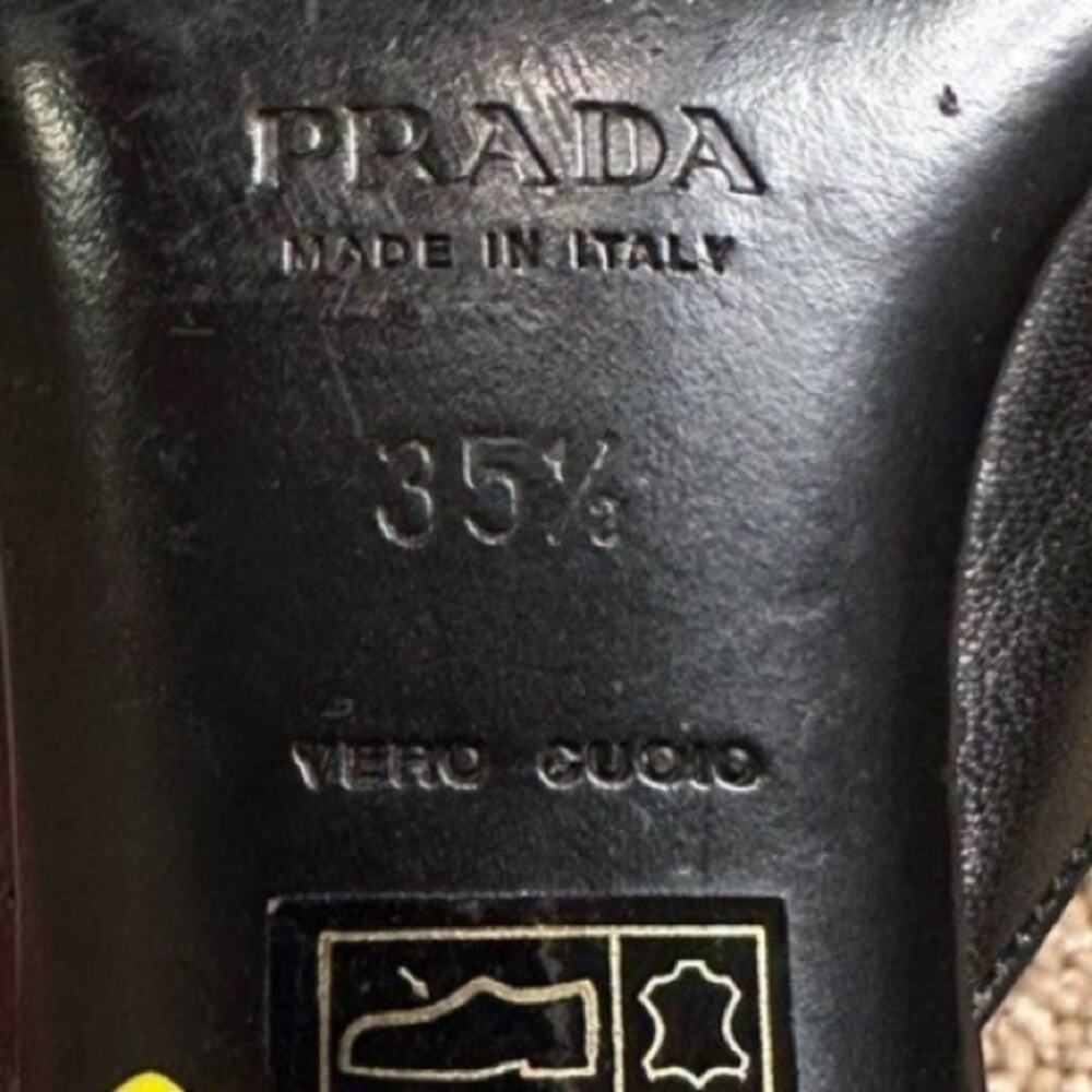 Prada Black Leather kitten heel Mules with Zippered Toe heels shoes - Picture 7 of 9